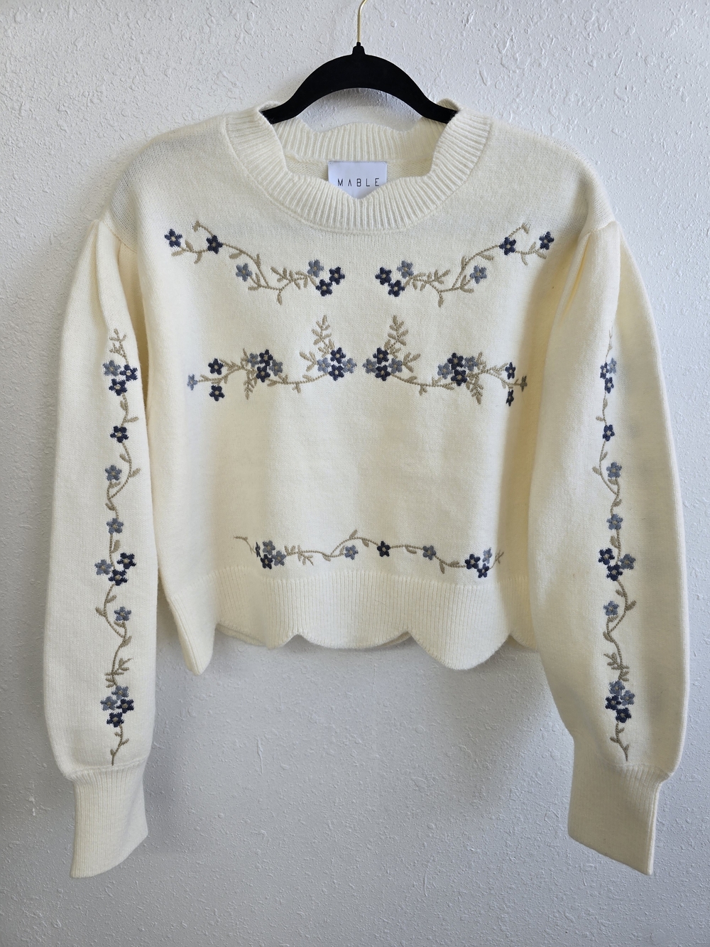 MABLE Small Cream Floral Embroidered Scalloped Hem Cropped Sweater
